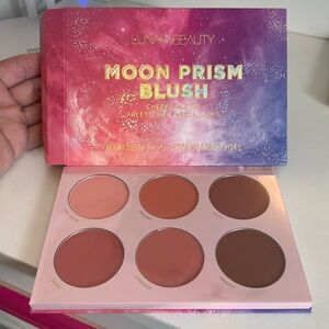 Lunar beauty blush palette